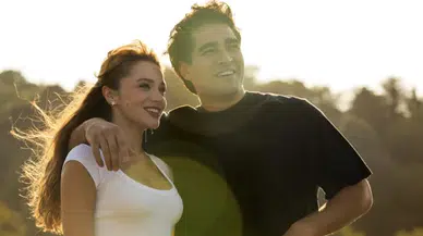 Mert Ramazan Demir ve Miray Daner bir arada: İşte ‘Bize Bi’şey Olmaz’dan ilk kare!