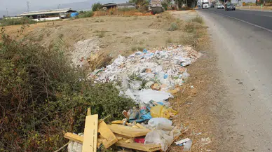 Aydın-Muğla Karayolu yol kenarı çöplerle dolu