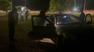 Erzincan'da alkollü sürücünün kullandığı otomobil şarampole devrildi: 2 yaralı!