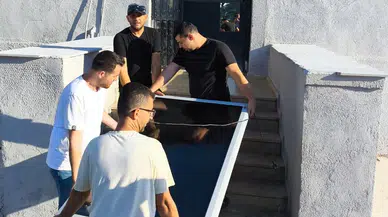 Soma’da okullar arası dayanışma: Akılı tahtalar ihtiyaç sahibi okullara ulaştırıldı