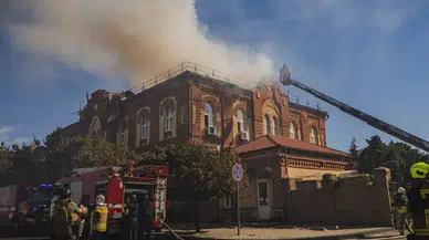 Rusya Harkov’da üniversiteyi vurdu: Zelensky’den sert mesaj