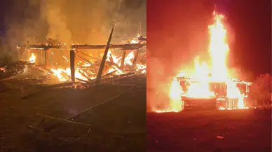 Kastamonu'da yanan 2 katlı ev ve ahır kullanılmaz hale geldi