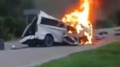 Meksika’da minibüs ile TIR çarpıştı: 15 ölü, 3 yaralı