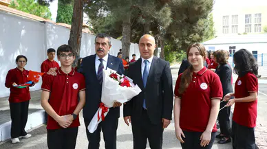 Azerbaycan'da Bakü Türk Anadolu Lisesi'nin yeni yerleşkesi törenle açıldı!