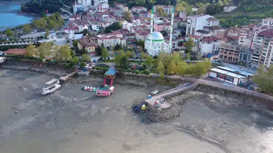 Suat Uğurlu Barajı'nda su seviyesi düştü