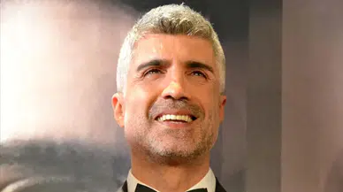 Özcan Deniz'in yeni tarzı olay oldu!