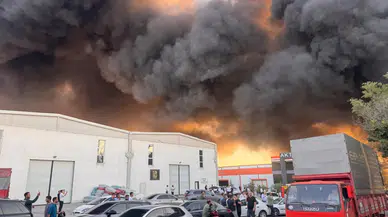 Kayseri OSB'de fabrika yangını: Bölgeye ekipler sevk edildi