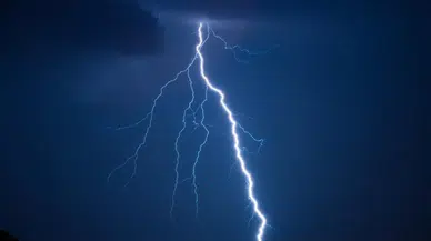 Erzurum'da yıldırım faciası 2 can aldı!