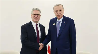 Cumhurbaşkanı Erdoğan, İngiltere Başbakanı Starmer ile görüştü