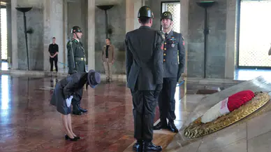 Japonya Prensesi Akiko Anıtkabir’i ziyaret etti