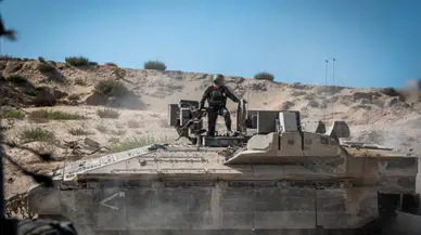 İsrail'in Gazze'ye düzenlediği kara harekatında en az 100 kişi öldü