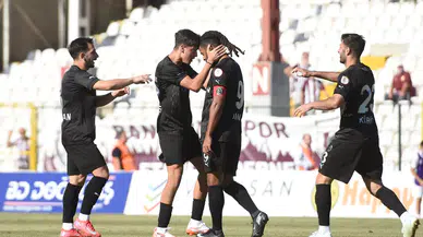 Manisa FK, Bandırmaspor deplasmanında 3 puanı 4 golle aldı