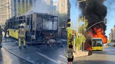 Ümraniye’de İETT otobüsü alev alev yandı!