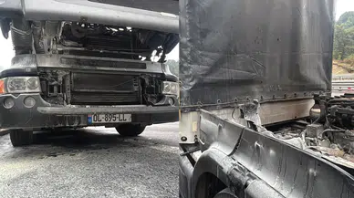 Bolu Dağı Tüneli’nde mobilya yüklü kamyon alev aldı