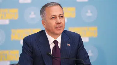 Bakan Yerlikaya duyurdu: Kırmızı bültenle aranan 8 kişi Türkiye'ye getirildi!