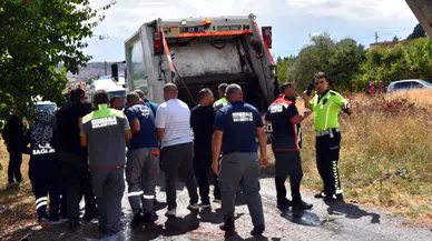 Kırıkkale'de çöp kamyonu elektrik direğine çarptı: 2 temizlik görevlisi yaralandı