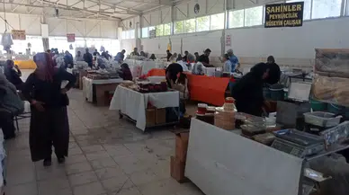 Burdur'da pazarcılar kavga etti: 2 kişi yaralandı!