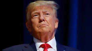 ABD'li milletvekilleri Epstein'ın doğum günü kitabını yayınladı: Trump'ın notu olduğu iddia edildi