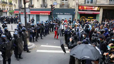 Fransa'da eylemler sürüyor: Gözaltı sayısı 200'e yükseldi!