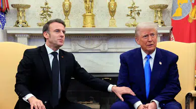 Trump ve Macron kameralar önünde tartıştı!