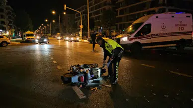 Çorum'da feci kaza! Çorum'da motosiklet ile otomobil çarpıştı, 4 yaralı