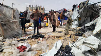 İsrail Gazze’de konut kulelerini vuruyor