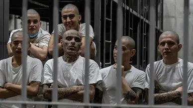 Hapishanedeki silahlı çatışmada 17 mahkum öldü