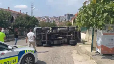 Sinop’ta belediye kamyoneti devrildi: 1 işçi yaralandı