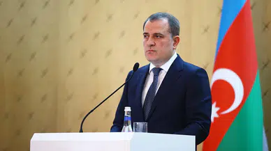 Azerbaycan Dışişleri Bakanı Bayramov, İranlı mevkidaşı Arakçi ile görüştü