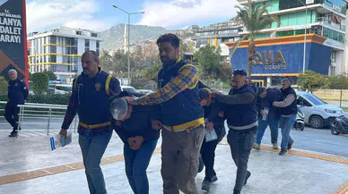 Antalya'da bıçaklı ve zincirli kavga: 3 kişi tutuklandı