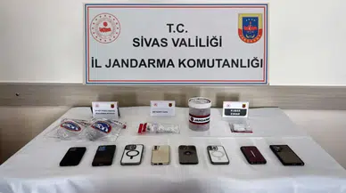 Sivas merkezli 10 adrese uyuşturucu operasyonu: 5 kişi tutuklandı