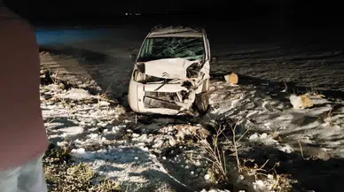Diyarbakır'da 3 araçlı zincirleme kaza: 2 kişi yaralandı
