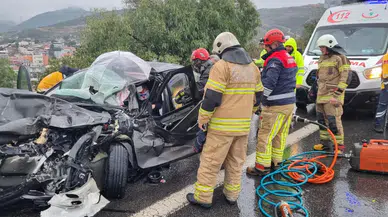 İzmir'de 4 araçlık zincirleme kaza: Çin uyruklu 2 kişi yaralandı
