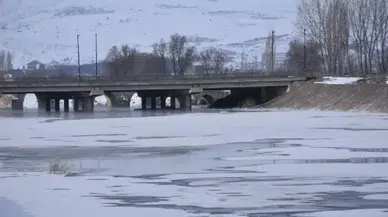 Sivas'ta dondurucu soğuk: Sıcaklık eksi 19 derece oldu!