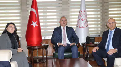 Bakan Ersoy Ağrı’da konuştu: Türkiye turizmde tarihi rekorlar kırıyor