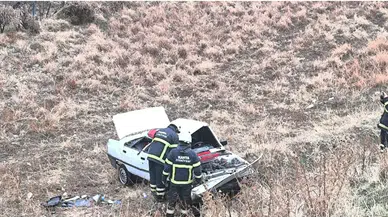 Adıyaman’da otomobil şarampole yuvarlandı: 2'si çocuk 3 yaralı!