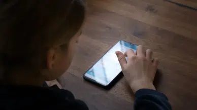 Hükümetten yapay zeka için yeni adım: 15 yaş altına kullanım sınırı geliyor