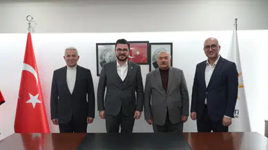 AK Parti'de 3 ilçe başkanı görevden alındı