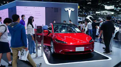 Tesla satışları düşerken hisseleri neden rekor kırıyor?