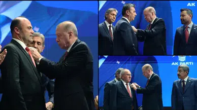 4 belediye başkanı Ak Parti'ye katıldı: Cumhurbaşkanı Erdoğan rozetlerini taktı