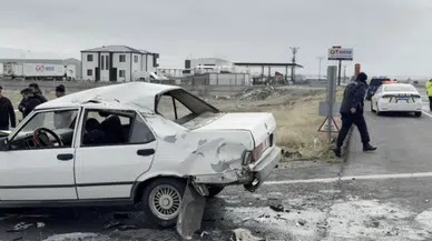 Aksaray'da otomobil ve tır çarpıştı: 2'si bebek 5 kişi yaralandı!