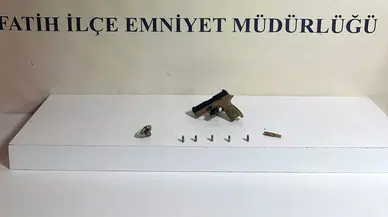 Fatih'te silahlı tehdit ve gasp: 2 şüpheli Sultangazi'de yakalandı