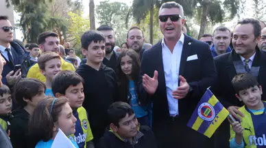 Sadettin Saran’dan ilkokul öğrencilerine ziyaret