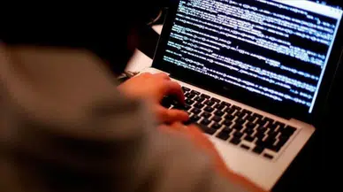 Antalya'da yasa dışı bahis operasyonu: 25 kişi gözaltında