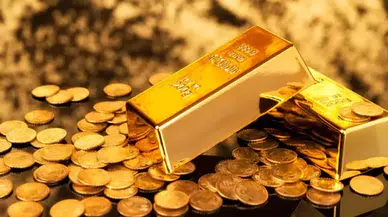 Altından tarihi zirve: 7 bin 70 lira oldu!