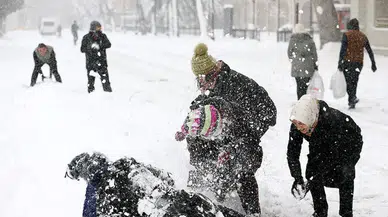 Yarın okullar tatil mi? 14 Ocak'ta hangi illerde eğitim durduruldu?