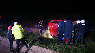 Edirne'de otomobil devrildi: 1'i ağır 2 yaralı