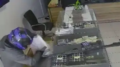 Hatay'da kuyumcu soygunu: 3 dakikada 3 kilo altın çaldılar!