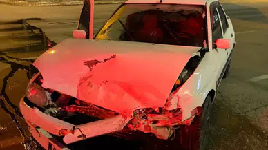 Afyonkarahisar'da iki otomobil çarpıştı: Yaralılar var