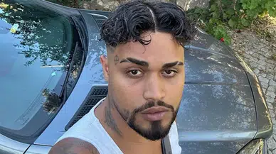 Lvbel C5 sahneye Türk bayrağıyla çıktı